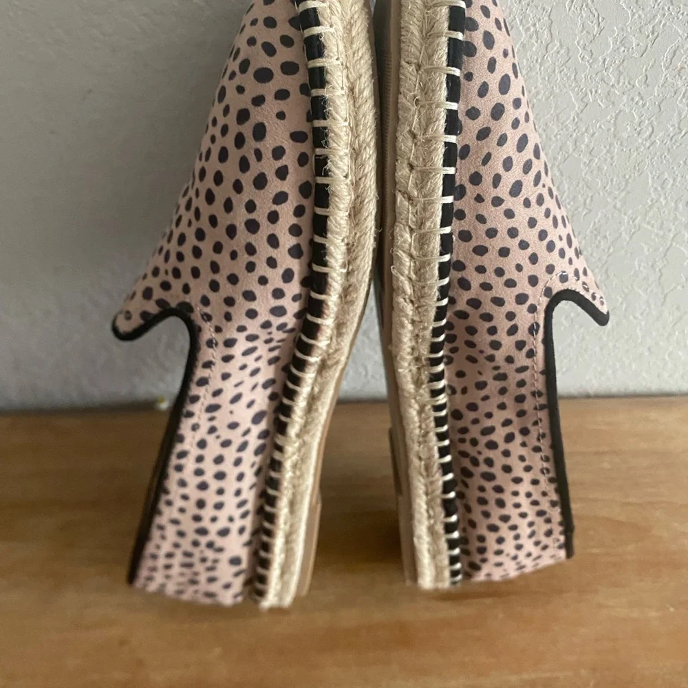Woman Universal Thread Microsuede Leopard Animal Print Espadrilles Slip On 8